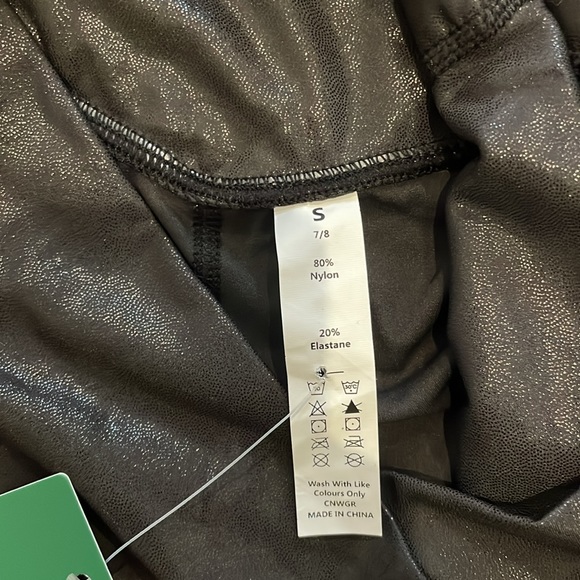 HALARA faux leather leggings - Picture 3 of 5